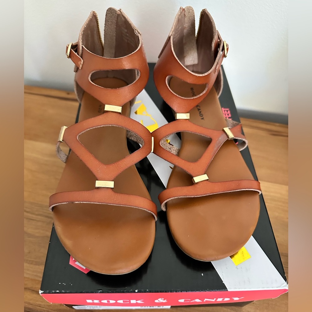 Rock & Candy Tan Sandals 7.5